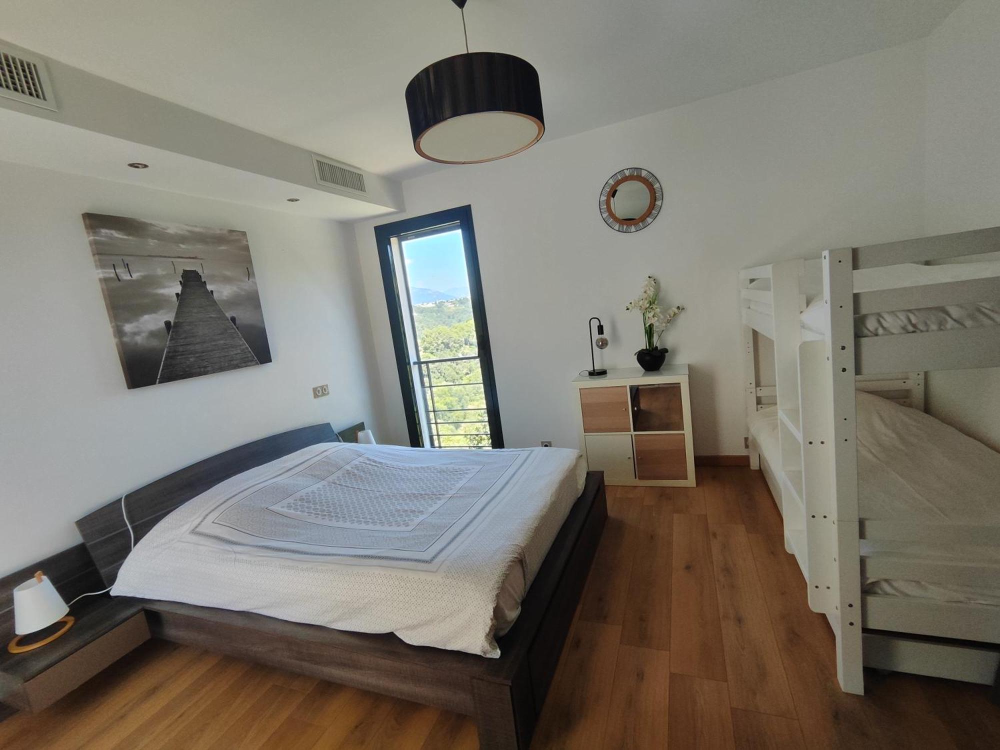 Moderne Piscine Jacuzzi Villa Nizza