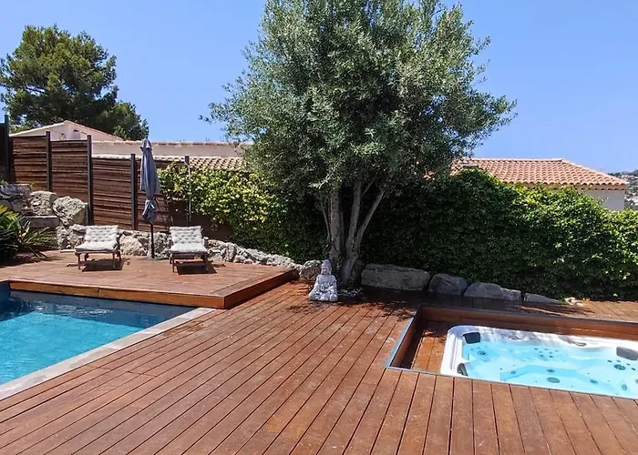 Villa Moderne Piscine Jacuzzi