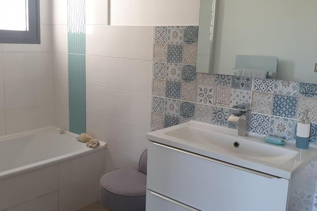 Moderne Piscine Jacuzzi Nizza